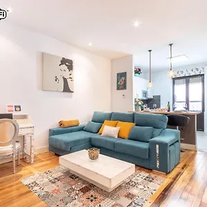 Between Old Town & Guggenheim!! Private Parking Apartment Bilbao