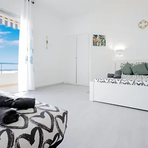 https://holiday-studio-with-pool.tenerifehoteles.net