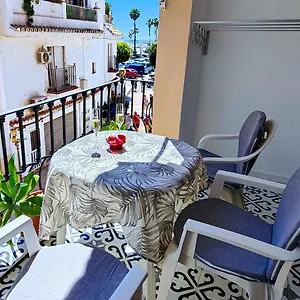 https://bonito-apartamento-en-playa-de-la-carihuela.es-andalucia.com